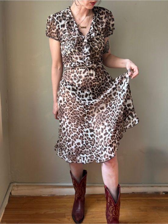 Vintage Dresses & Skirts - Vintage Y2K Leopard Print Chiffon Dress | Ruffle Collar Tie Waist Midi | M/L